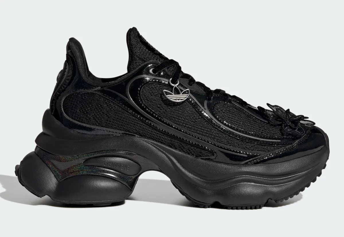 adidas OZVENUZ W スニーカー アディダス HQ2677 adidas OZVENUZ W CBLACK/CBLACK/SILVMT（アディダス OZVENUZ W