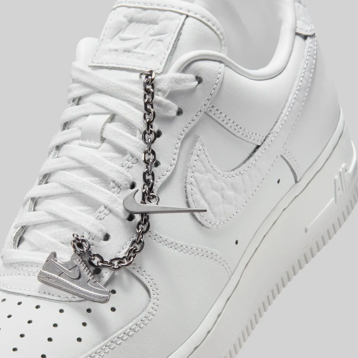 9/29発売 NIKE AIR FORCE 1 '07 / ナイキ エア フォース 1 '07