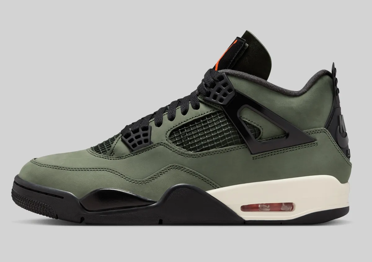 8/3・29発売 UNDEFEATED x AIR JORDAN 4 RETRO / アンディフィー
