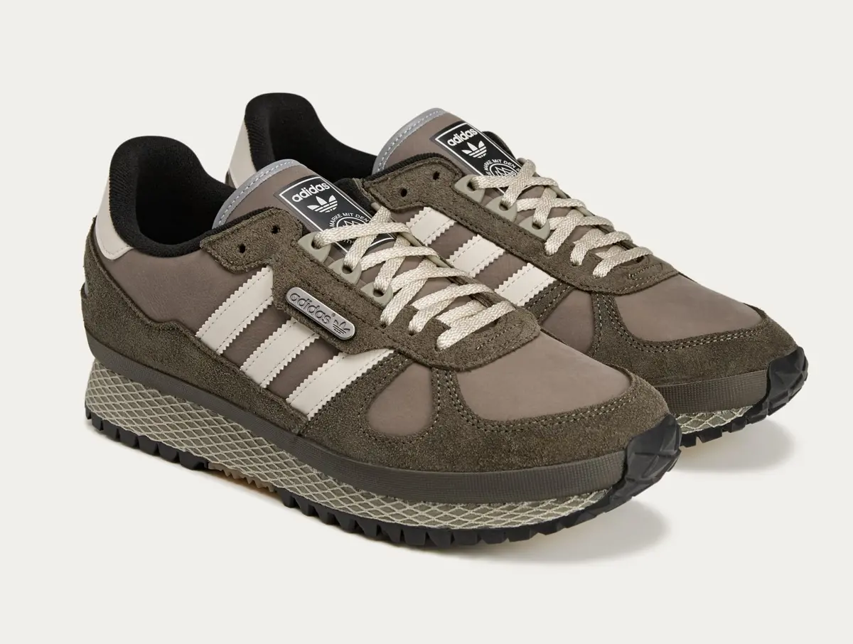 オリビア Oggiコラボ 2Wayストレッチツイル ノーカラージャケット 紺