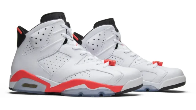 Air Jordan 6 エアジョーダン6 ホワイト レッド 26cm 楽天市場】NIKE AIR JORDAN 6 RETRO WHITE/UNIVERSITY RED