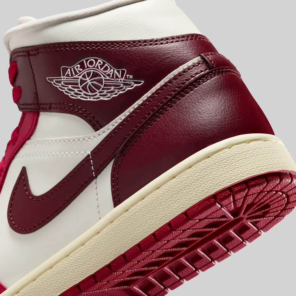 9/15発売 AIR JORDAN 1 MID / エア ジョーダン 1 MID Mystic