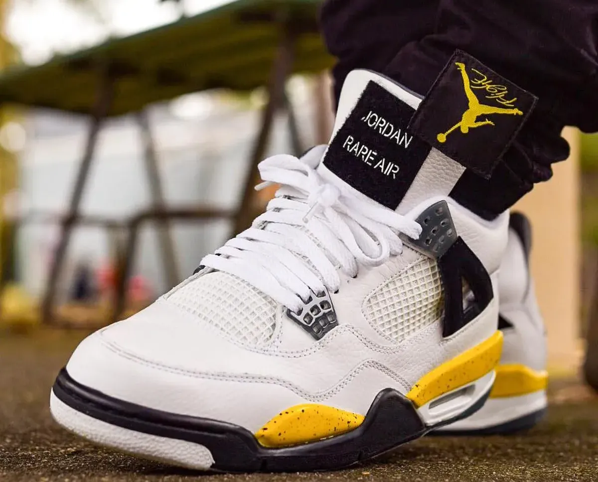 【現地ロサンゼルス購入品】Air Jordan 4 Retro 現地ロサンゼルス購入品】Air Jordan 4 Retro