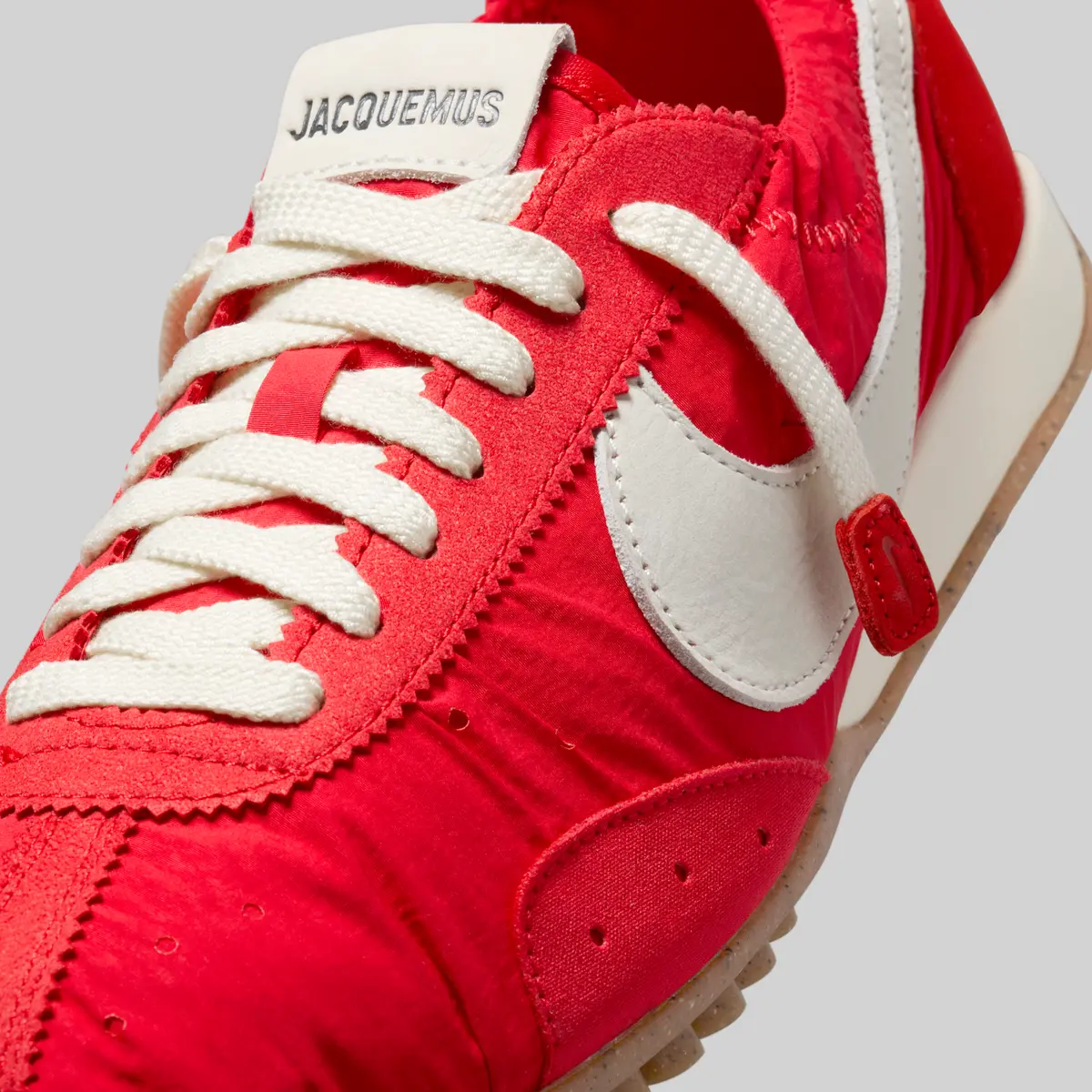 JACQUEMUS NIKE コラボ スニーカー レッド 10/10発売 JACQUEMUS x NIKE MOON SHOE SP / ジャックムス x