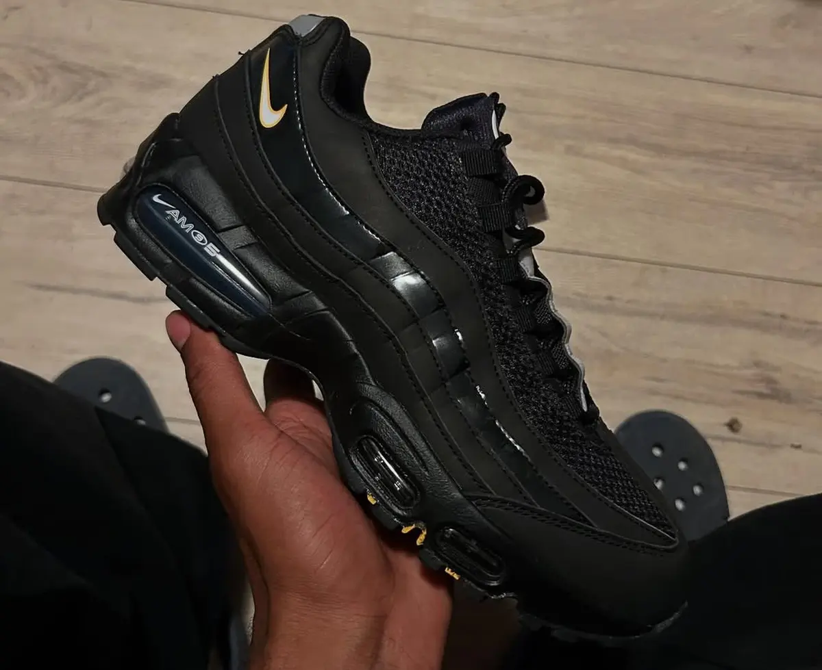 NIKE エアマックス95 24cm ブラック ナイキ　スニーカー 公式正規品!☆AIR MAX 95 BLACK WOLF GREY (Nike/スニーカー