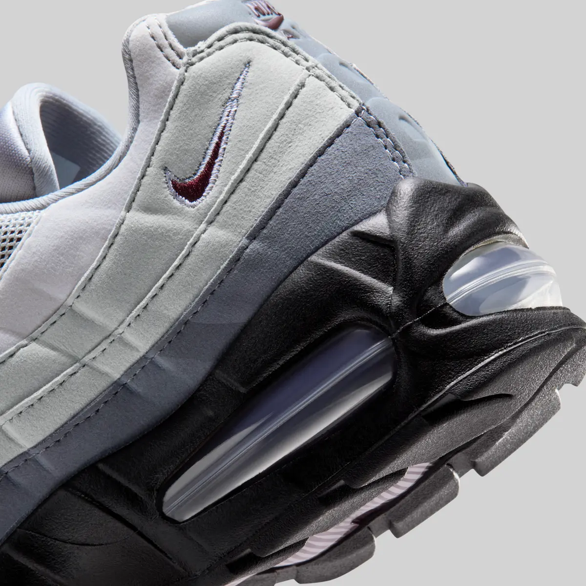 新品 ナイキ リアクトシティ GPX 9.5グレー 27cm 新品 ナイキ リアクト