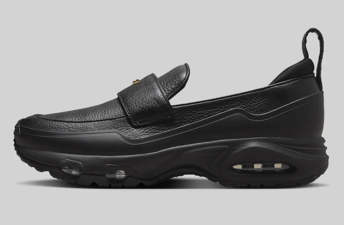 NIKE AIR MAX PHENOMENA / ナイキ エア マックス フェノメナ Black Metallic Gold