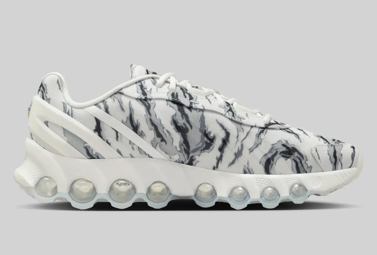 dm 10/27発売 NIKE AIR MAX Dn8 PREMIUM / ナイキ エア マックス Dn8