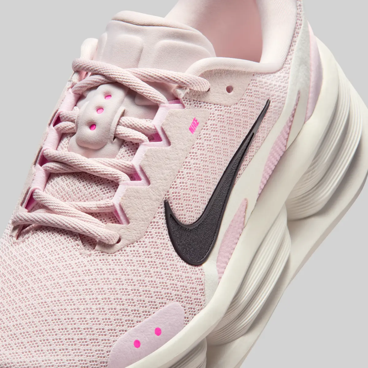 約2.4㎏インド産ピンクアポフィライト共生ジオードドーム 約2.4㎏インド産ピンクアポフィライト共生ジオードドーム