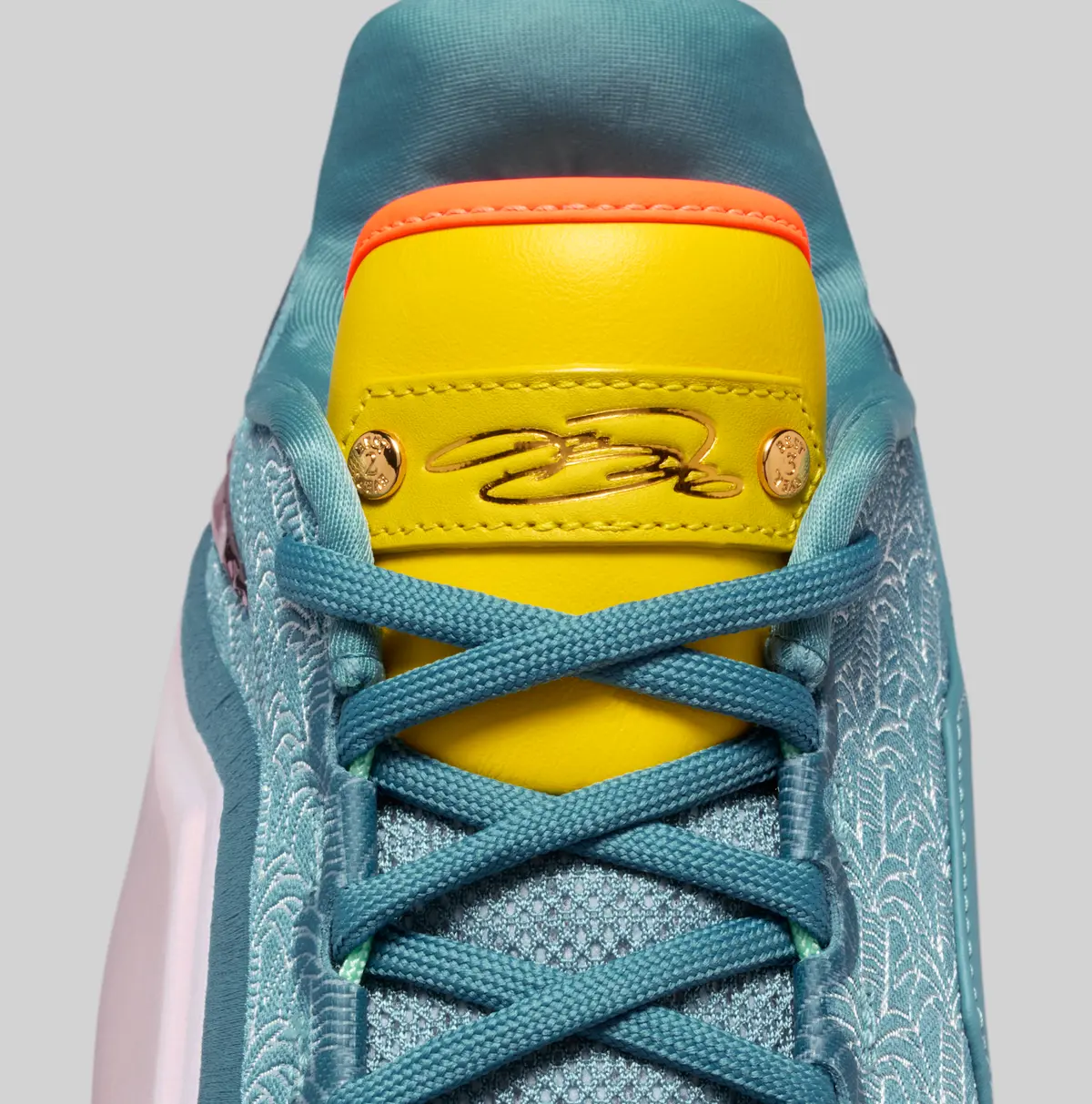 NIKE LEBRON 23 / ナイキ レブロン 23 