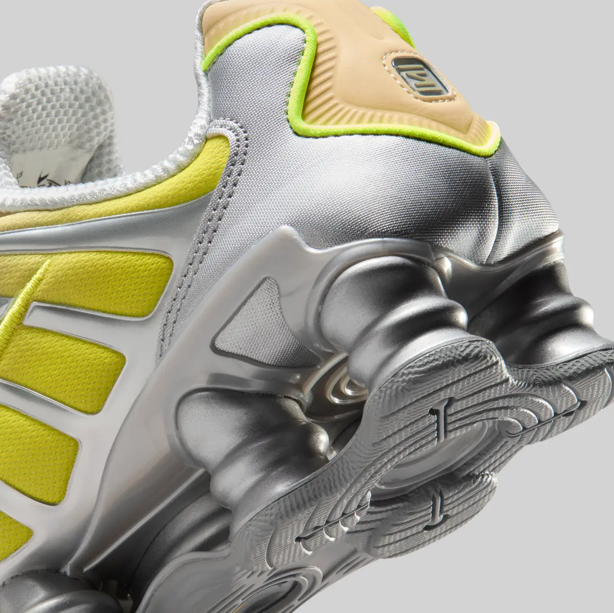 10/1発売 NIKE SHOX TL FADE / ナイキ ショックス TL フェード Team