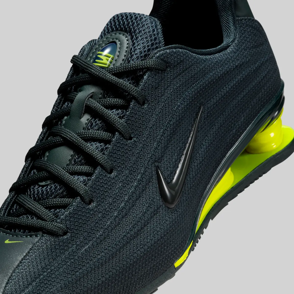 ナイキ　ショックス NIKE SHOX Z / ナイキ ショックス Z Seaweed Cyber Black | スニーカーラボ