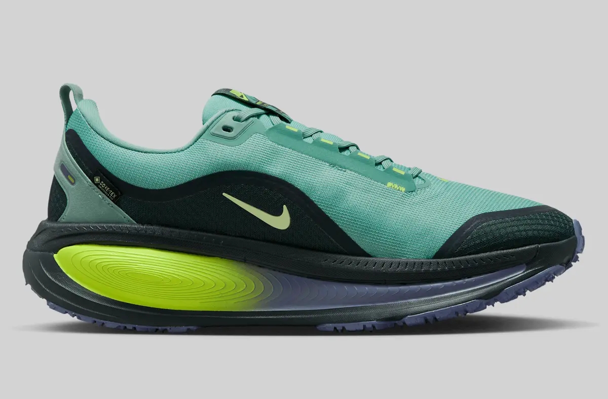 11/1発売 NIKE VOMERO 18 GORE-TEX / ナイキ ボメロ 18 ゴアテックス