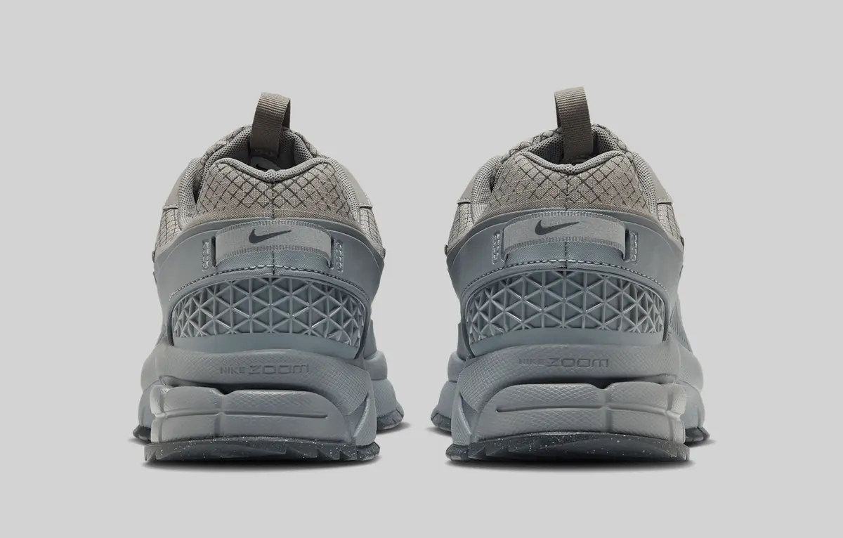 11/1発売 NIKE ZOOM VOMERO ROAM / ナイキ ズーム ボメロ ローム