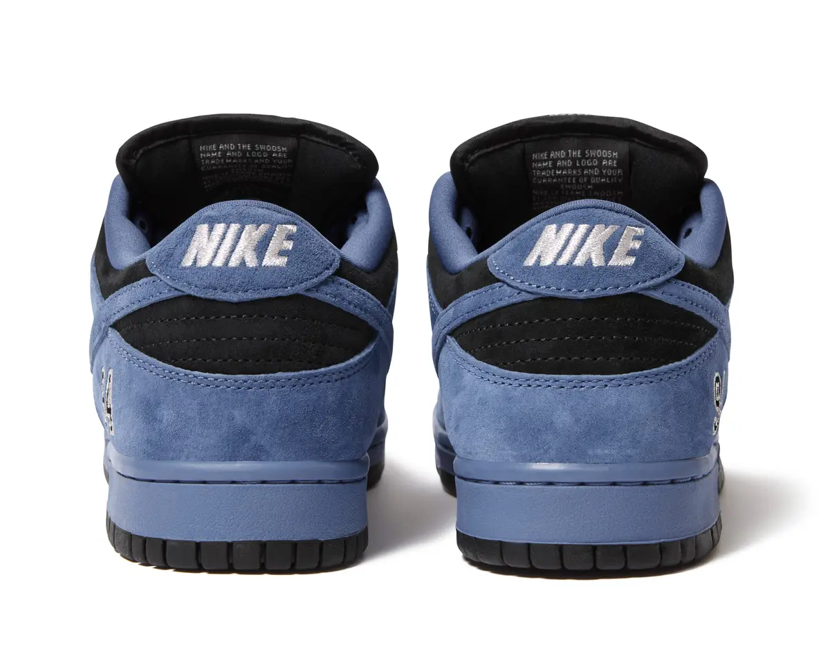 希少ナイキ ダンク　ズームエア SUPREME x NIKE SB DUNK LOW / シュプリーム x ナイキ SB ダンク