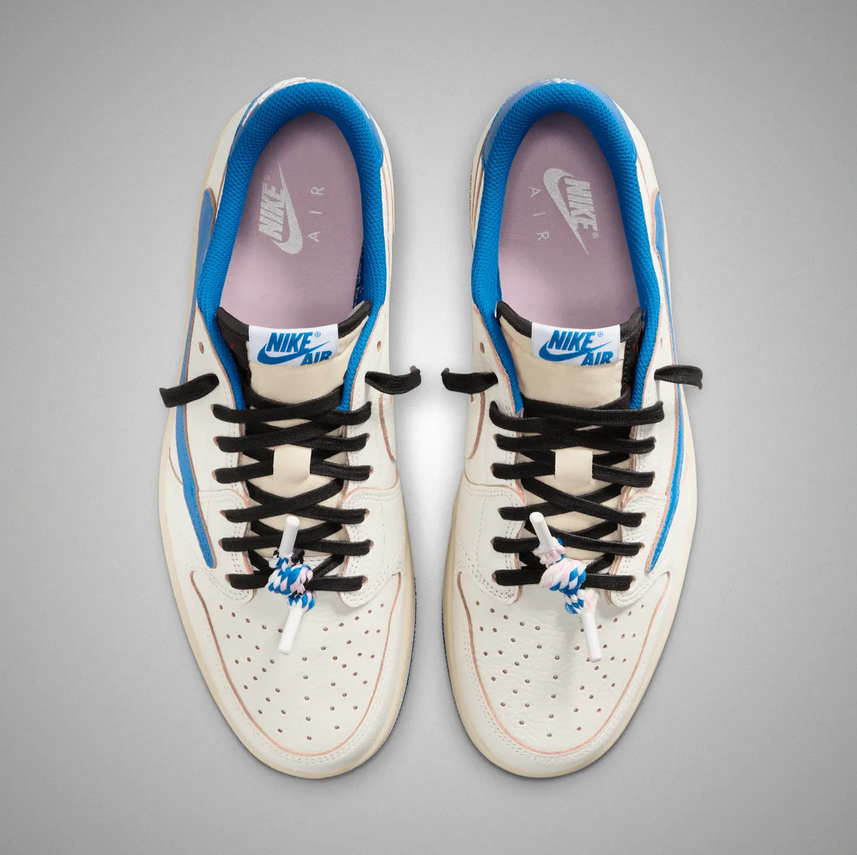 TRAVIS SCOTT x FRAGMENT x AIR JORDAN 1 LOW OG SP/トラビス