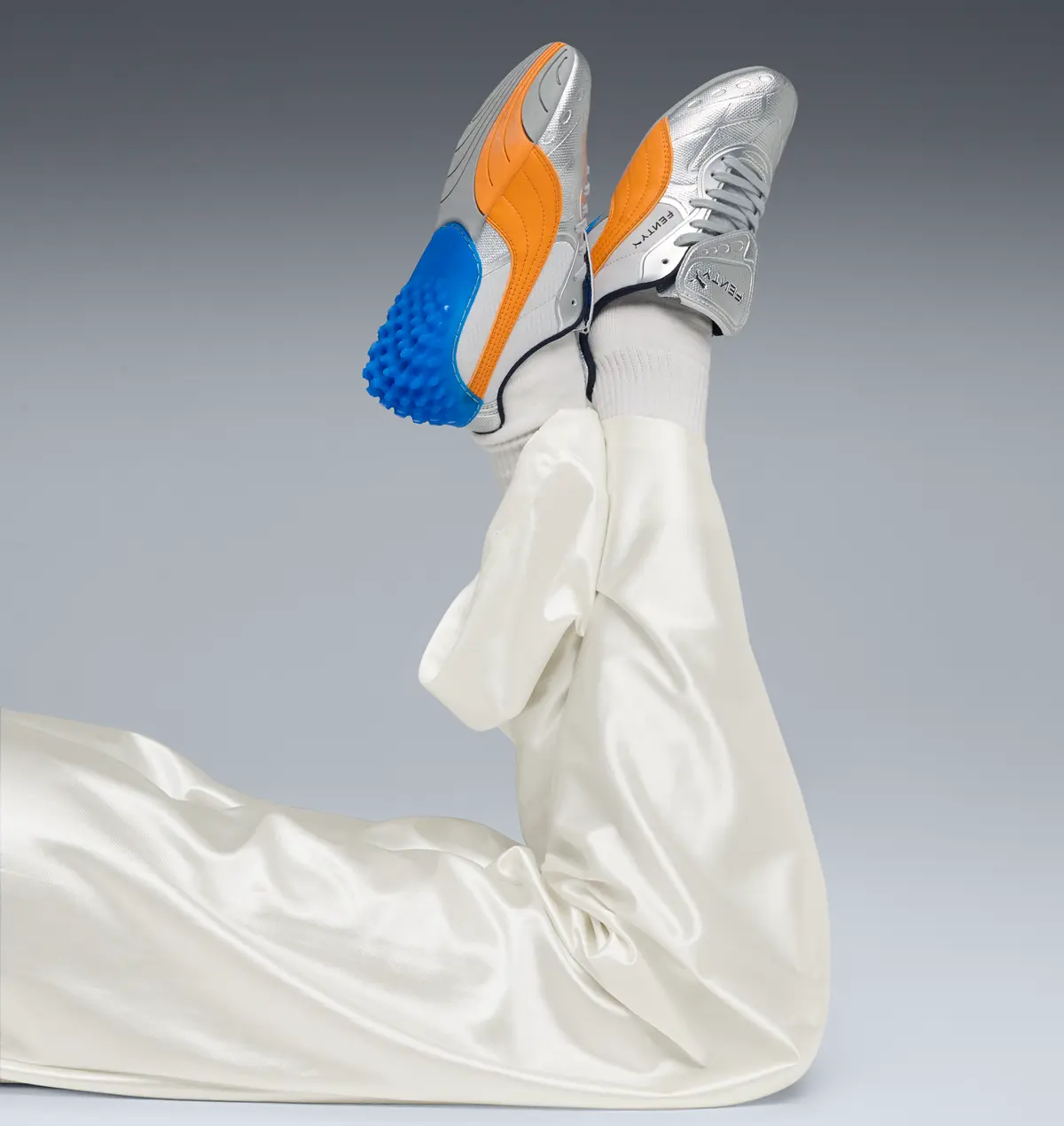 10/23発売 FENTY x PUMA AVANTI LS-X / フェンティ x プーマ アバンティ LS-X Silver 404808-02