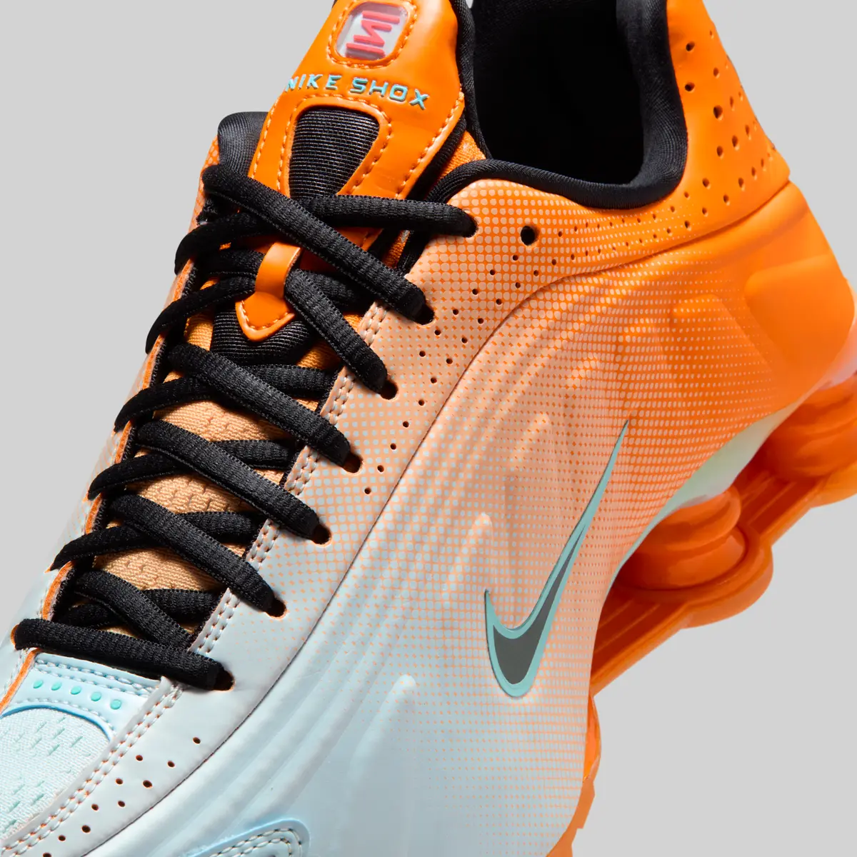 Nike shoxシューズ オレンジ/イエロー Nike Shox TL 