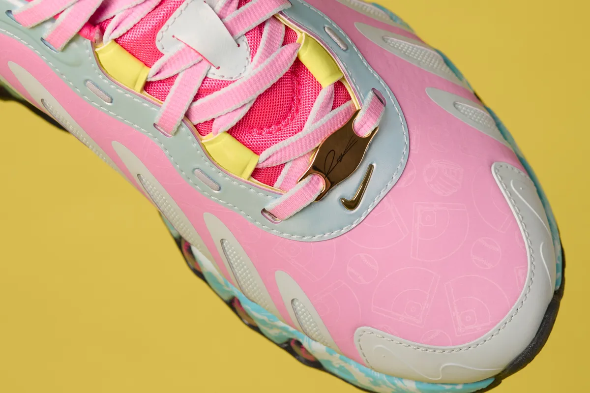 エアドック NIKE AIR MAX Dn8 / ナイキ エア マックス Dn8 Doernbecher Freestyle