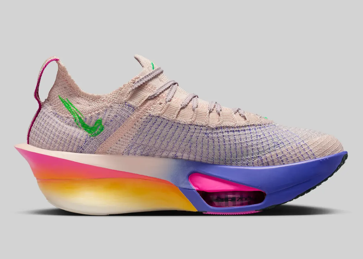 NIKE ALPHAFLY 3 / ナイキ アルファフライ 3 