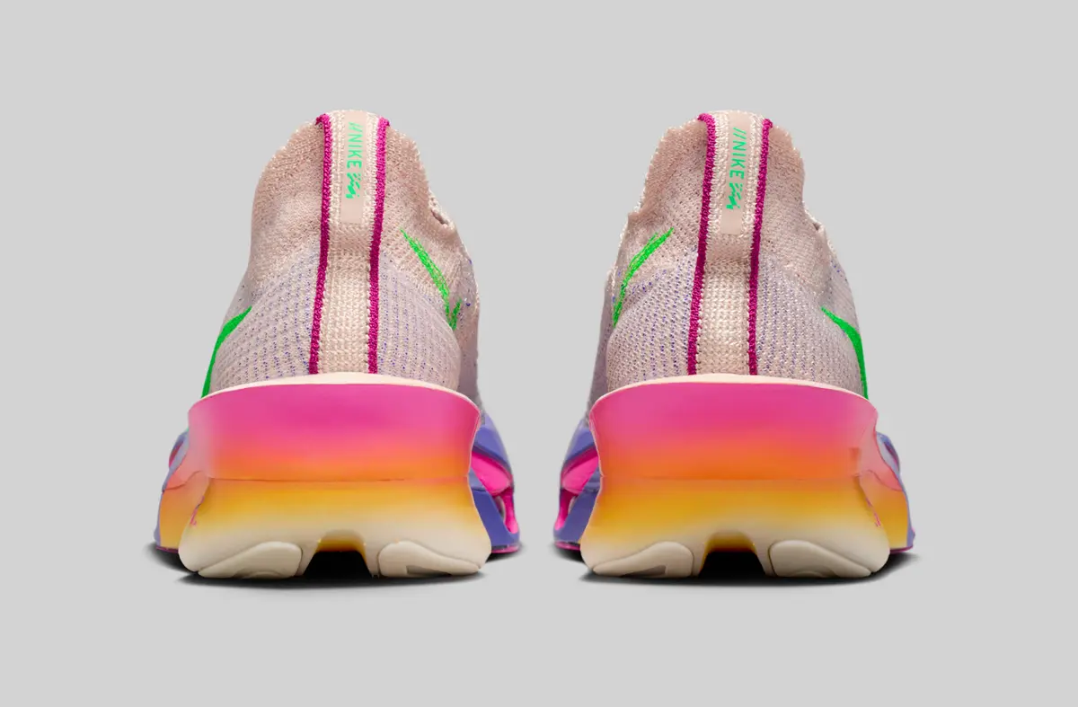 美品　NIKE ALPHAFLY3 ナイキアルファフライ3 キプチョゲモデル NIKE公式】ナイキ アルファフライ 3 プレミアム メンズ ロード