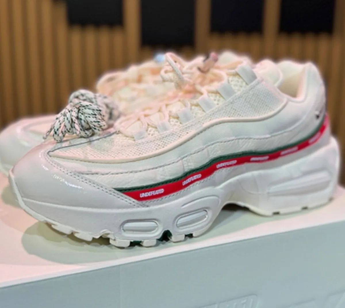 UNDEFEATED x NIKE AIR MAX 95 SP / アンディフィーテッド x