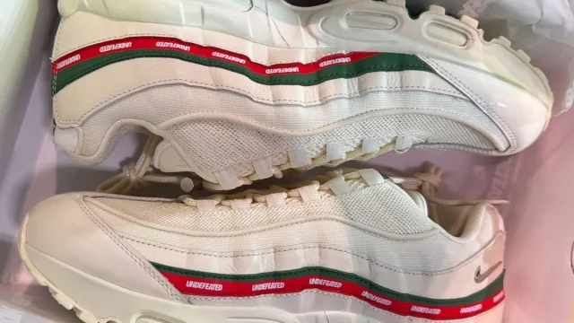 【激レア】Nike 百戦百勝 100ページ 新品 UNDEFEATED x NIKE AIR MAX 95 SP / アンディフィーテッド x