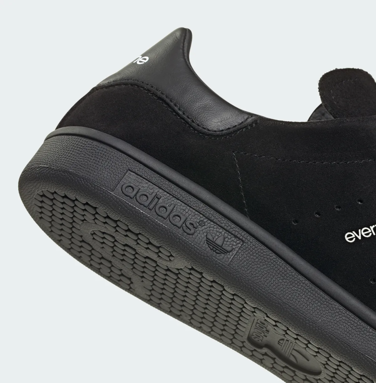 11/22発売 EVERYONE x ADIDAS ORIGINALS STAN SMITH DECON