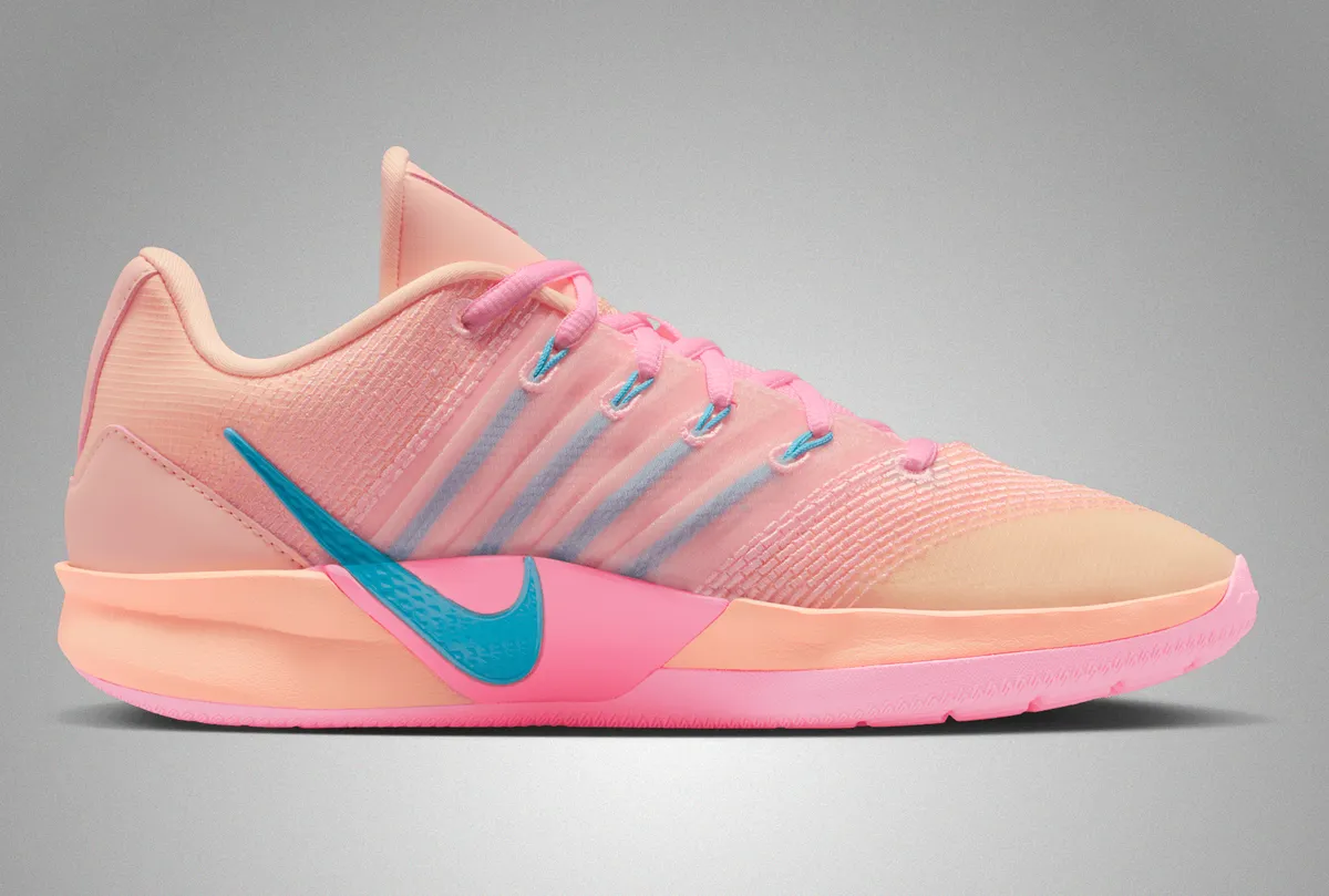 Nike サブリナ 3 26cm NIKE サブリナ3 26cm 新品未使用 - メルカリ