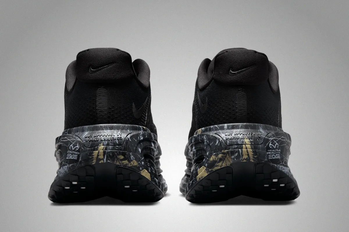 1/26発売 NIKE VOMERO PREMIUM CM / ナイキ ボメロ プレミアム CM