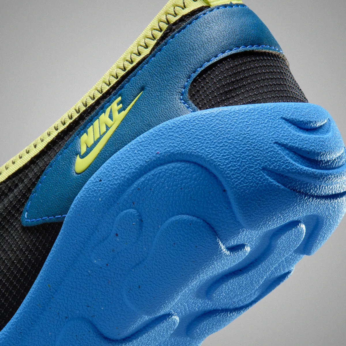 NIKE AQUA TURF / ナイキ アクア ターフ Blue Crystal Black Off Noir