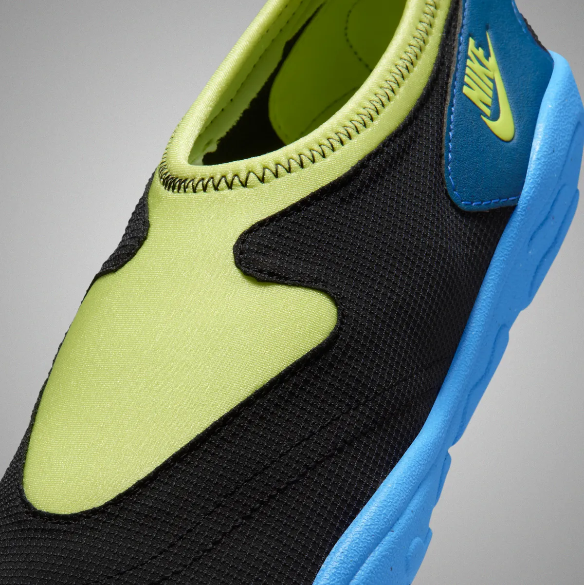 NIKE AQUA TURF / ナイキ アクア ターフ Blue Crystal Black Off Noir