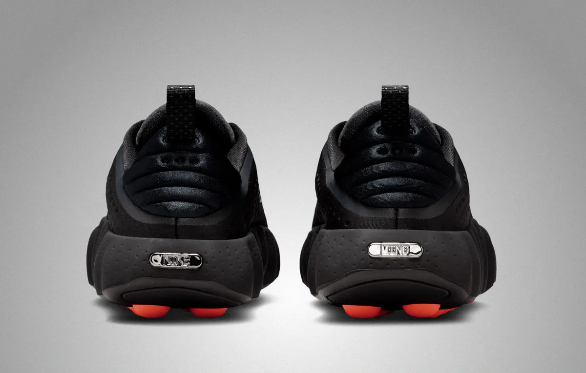 1/24発売 NIKE MIND 002 / ナイキ マインド 002 Black Hyper Crimson