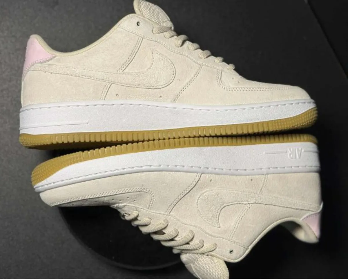 NIKE SB AIR FORCE 1 / ナイキ SB エア フォース 1 Light Orewood Brown Pink Foam HM8517-100