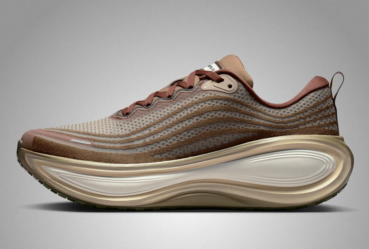 11/21発売 NIKE VOMERO PLUS / ナイキ ボメロ プラス Caldera Brown