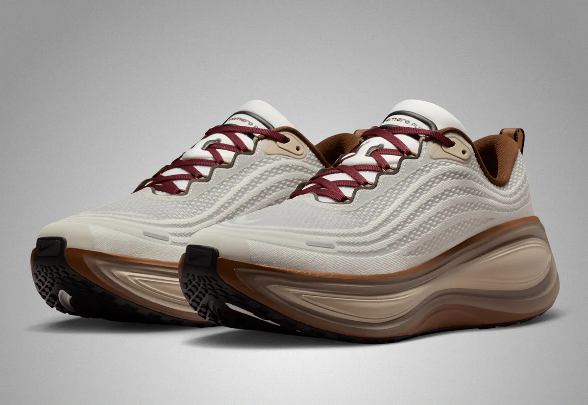 11/21発売 NIKE VOMERO PLUS / ナイキ ボメロ プラス Sail and Baroque