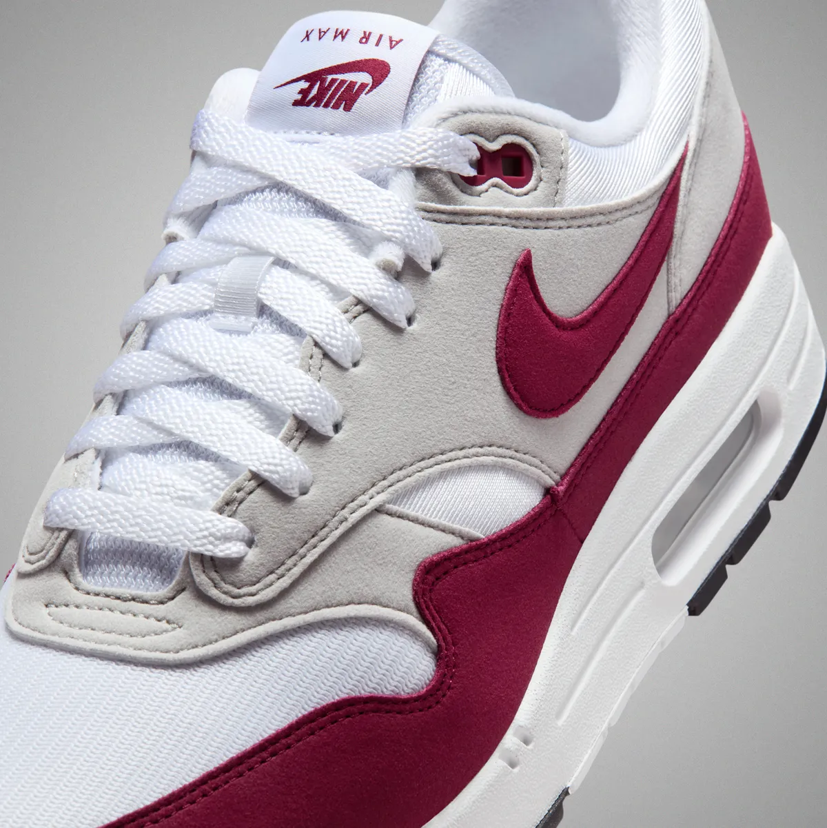 12/4発売 STRANGER THINGS x NIKE AIR MAX 1 '87 / ストレンジャー