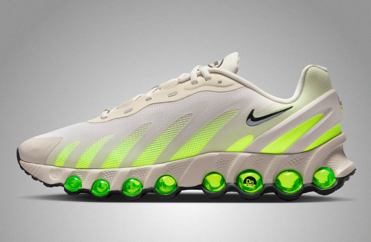 NIKE AIR MAX Dn8 / ナイキ エア マックス Dn8 Light Orewood Brown Moon Particle Volt Ice Black