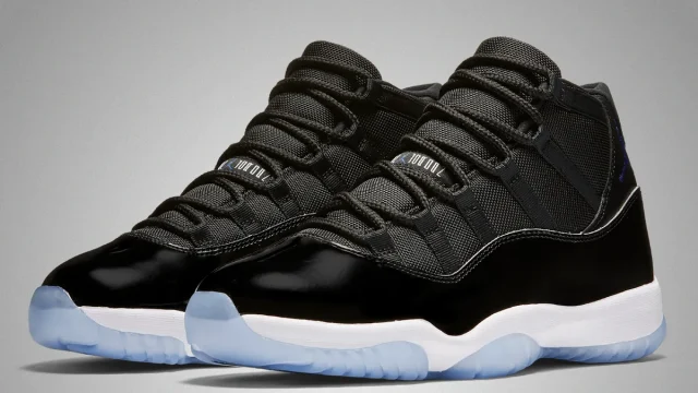 NIKE KYRIE 4 EP/ナイキ カイリー4 EP 943807-103 | スニーカーラボ