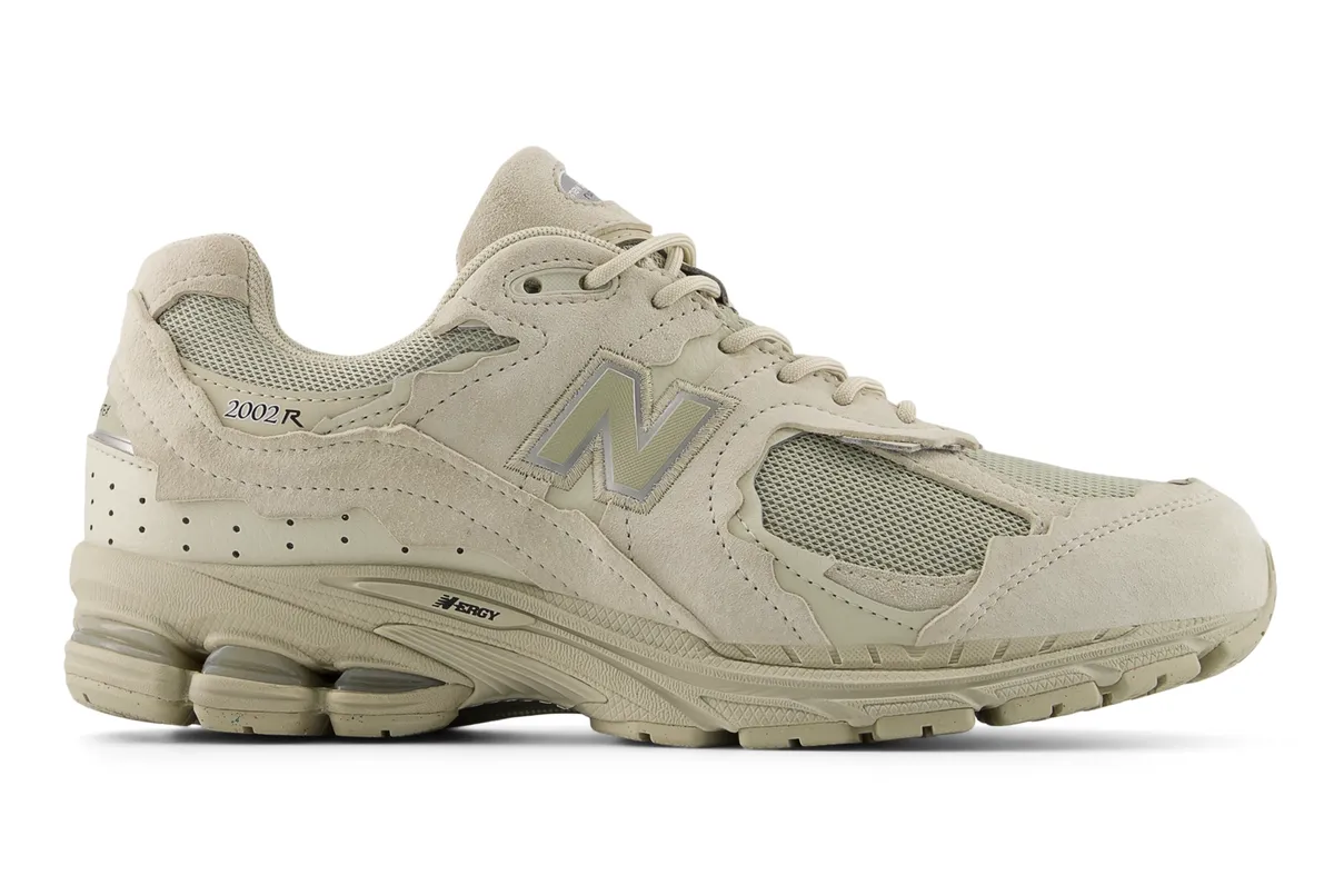 NEW BALANCE 2002R / ニューバランス 2002R PROTECTION PACK GORE-TEX