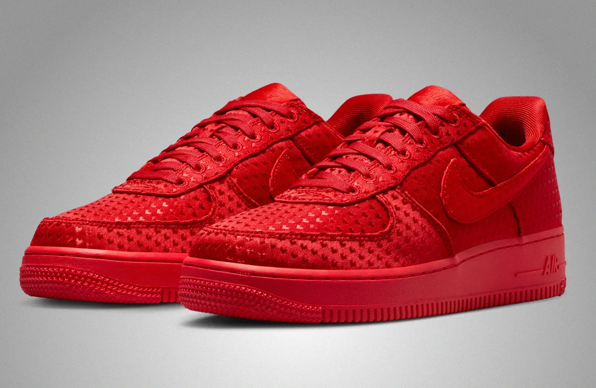 NIKE AIR FORCE 1 '07 SE / ナイキ エア フォース 1 '07 SE