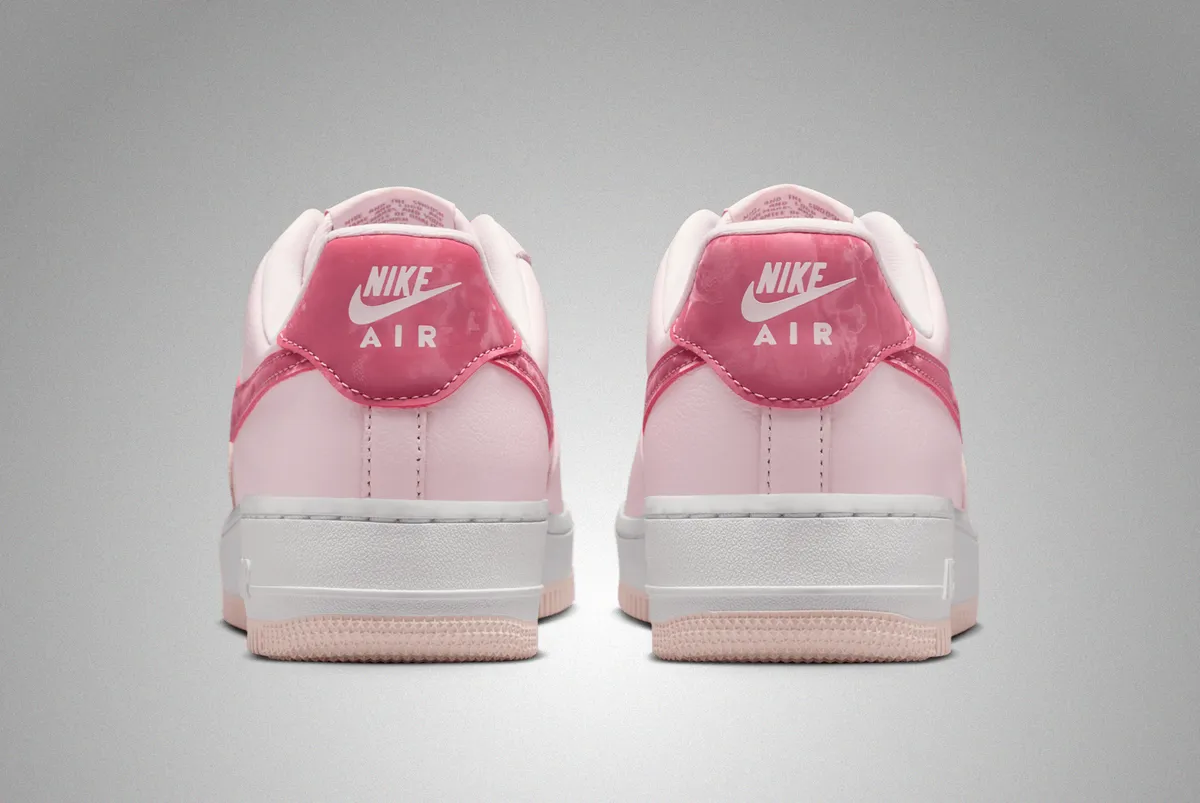 NIKE AIR FORCE 1 '07 / ナイキ エア フォース 1 '07 Pearl Pink White Peony IO8755-600