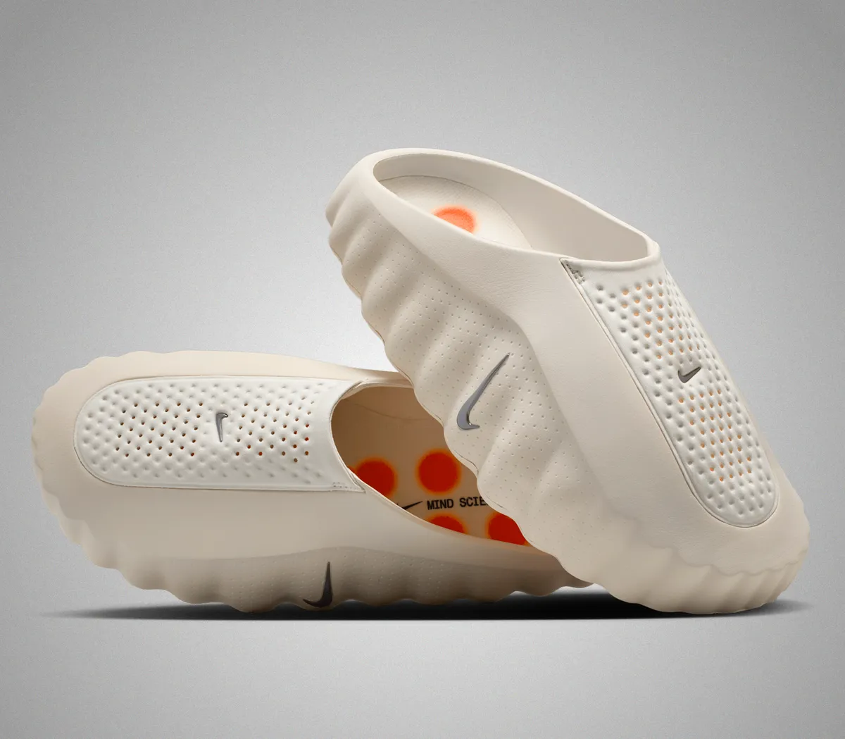 NIKE MIND 001 / ナイキ マインド 001 Light Bone Hyper Crimson Buff