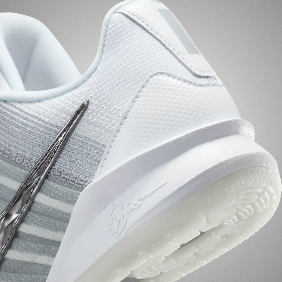 NIKE SABRINA 3 EP / ナイキ サブリナ 3 EP 