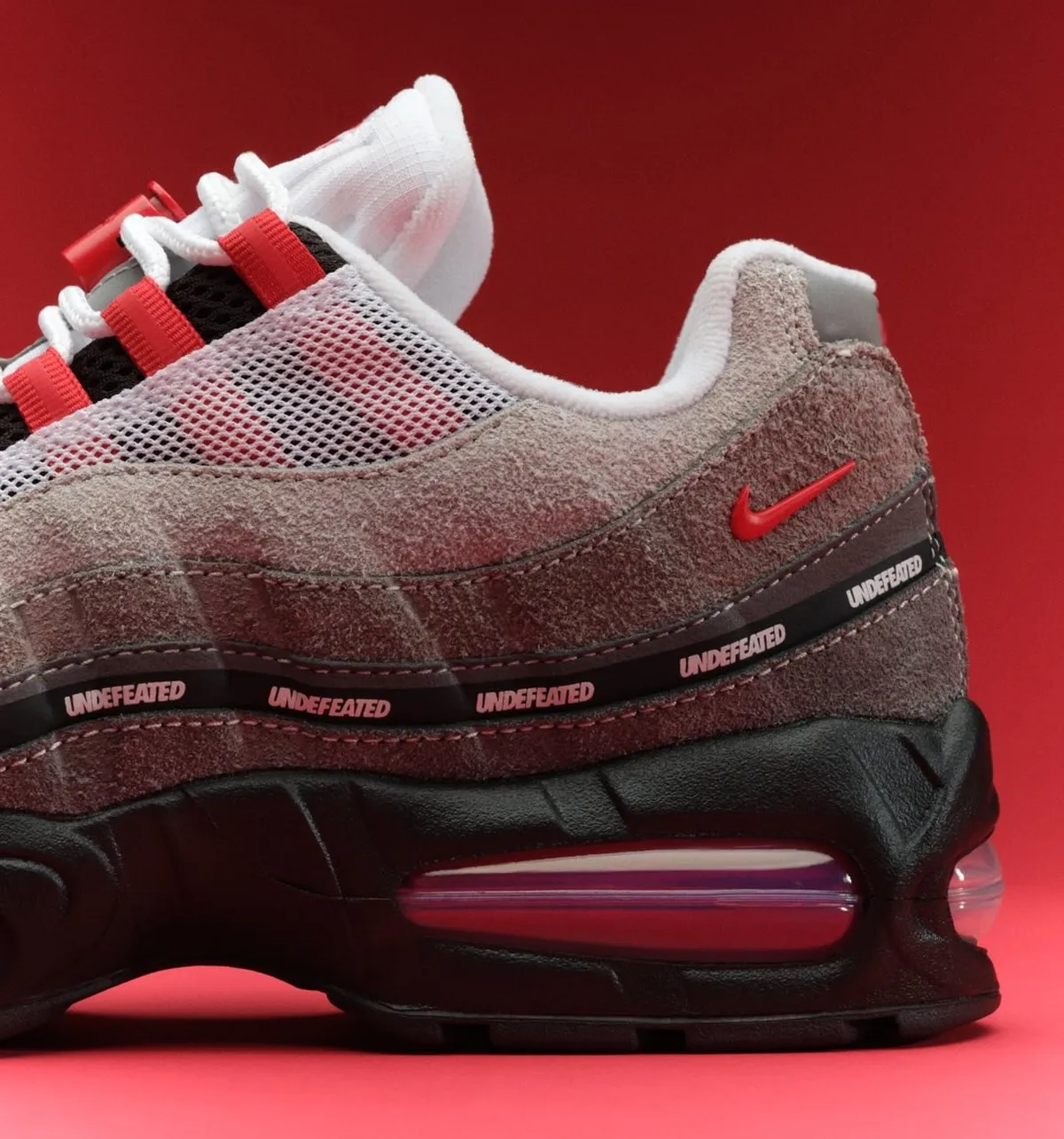 12/14発売 UNDEFEATED x NIKE AIR MAX 95 SP GEO / アンディフィー