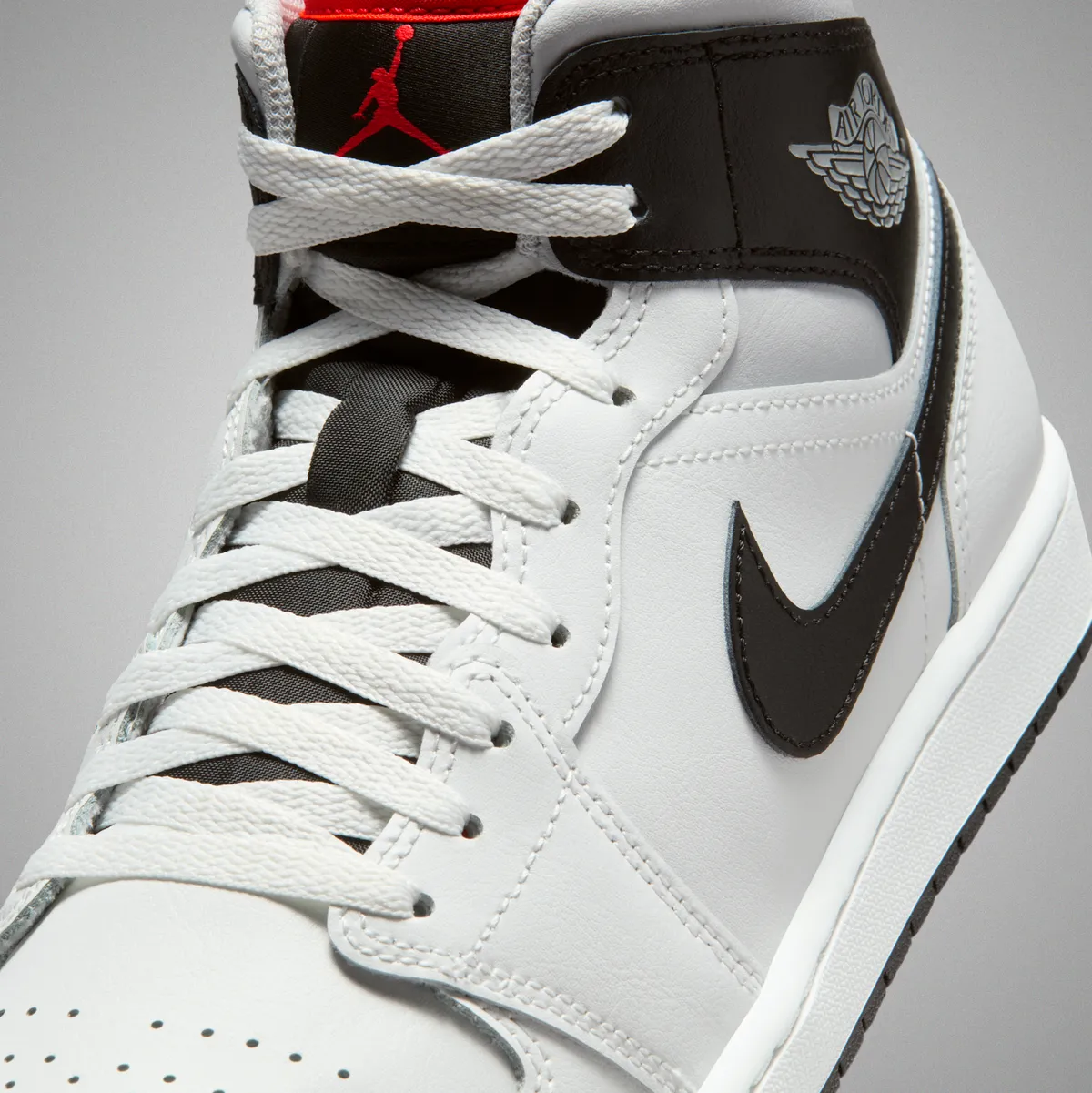 1/13発売 AIR JORDAN 1 MID / エア ジョーダン 1 MID Summit White