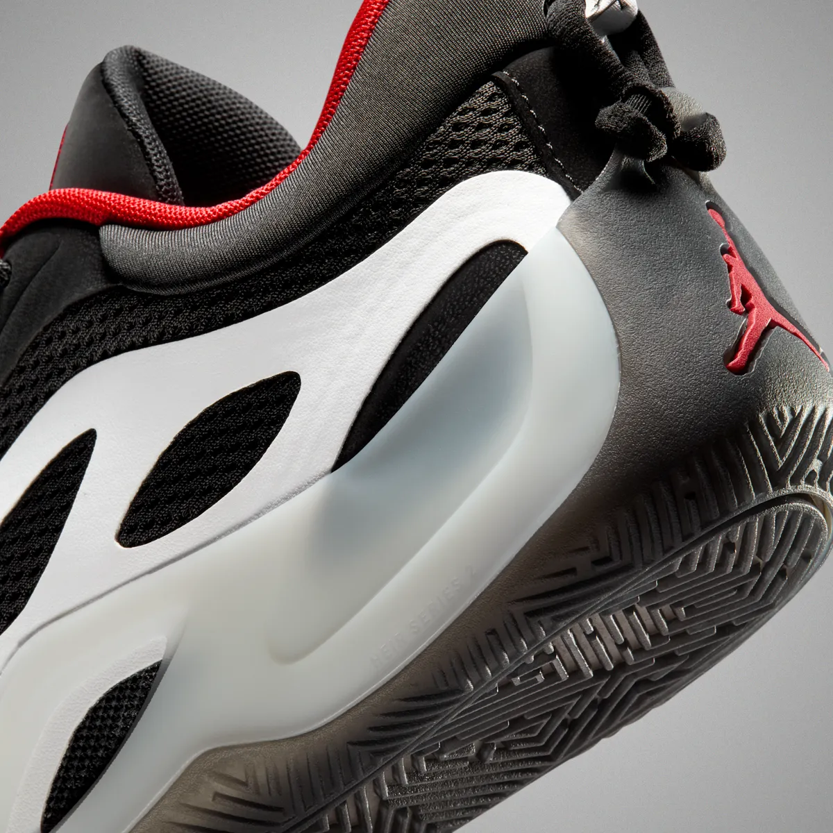 2/20発売 JORDAN HEIR SERIES 2 PF / ジョーダン エアー シリーズ 2 PF