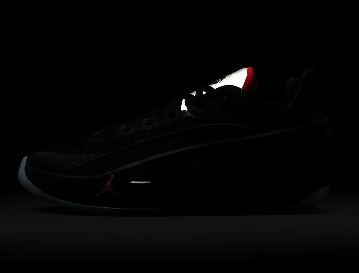 1/15発売 LUKA 5 PF / ルカ 5 PF Black Bright Crimson HV8087-002