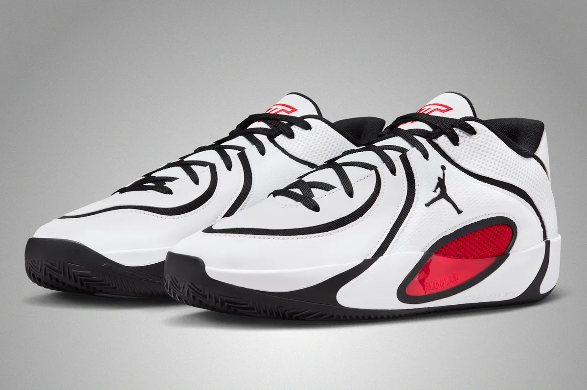 1/22発売 TATUM 4 PF / テイタム 4 PF White Black University Red