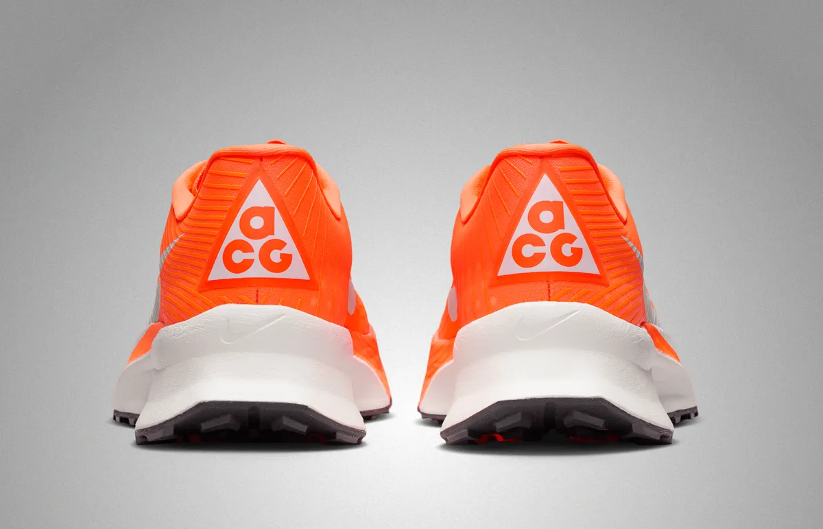 NIKE ACG ULTRAFLY TRAIL / ナイキ ACG ウルトラフライ トレイル Hyper Crimson